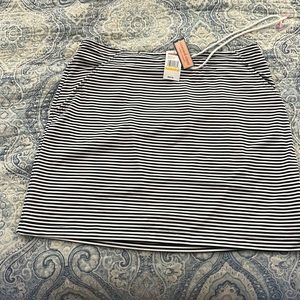 Vineyard Vines performance athletic skirt - size M